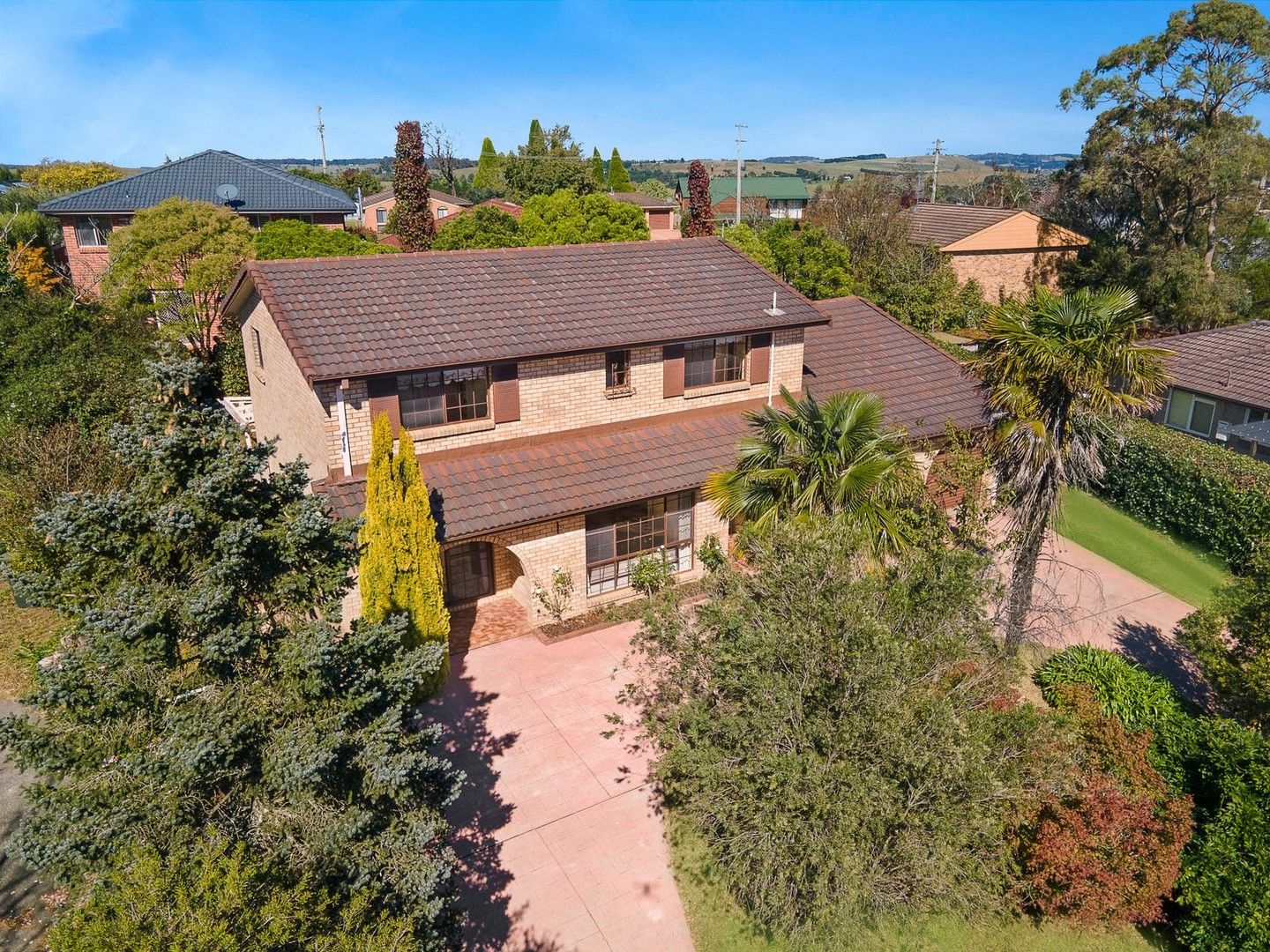 4 bedrooms House in 1 Coral Cl MOSS VALE NSW, 2577