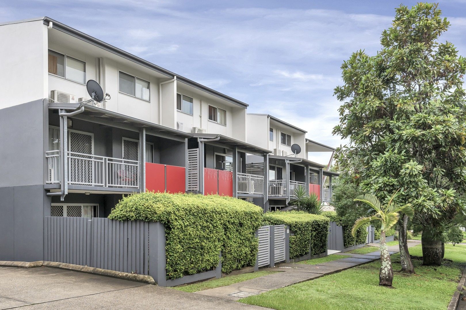 4 bedrooms Townhouse in 7/97 Primrose Street SHERWOOD QLD, 4075