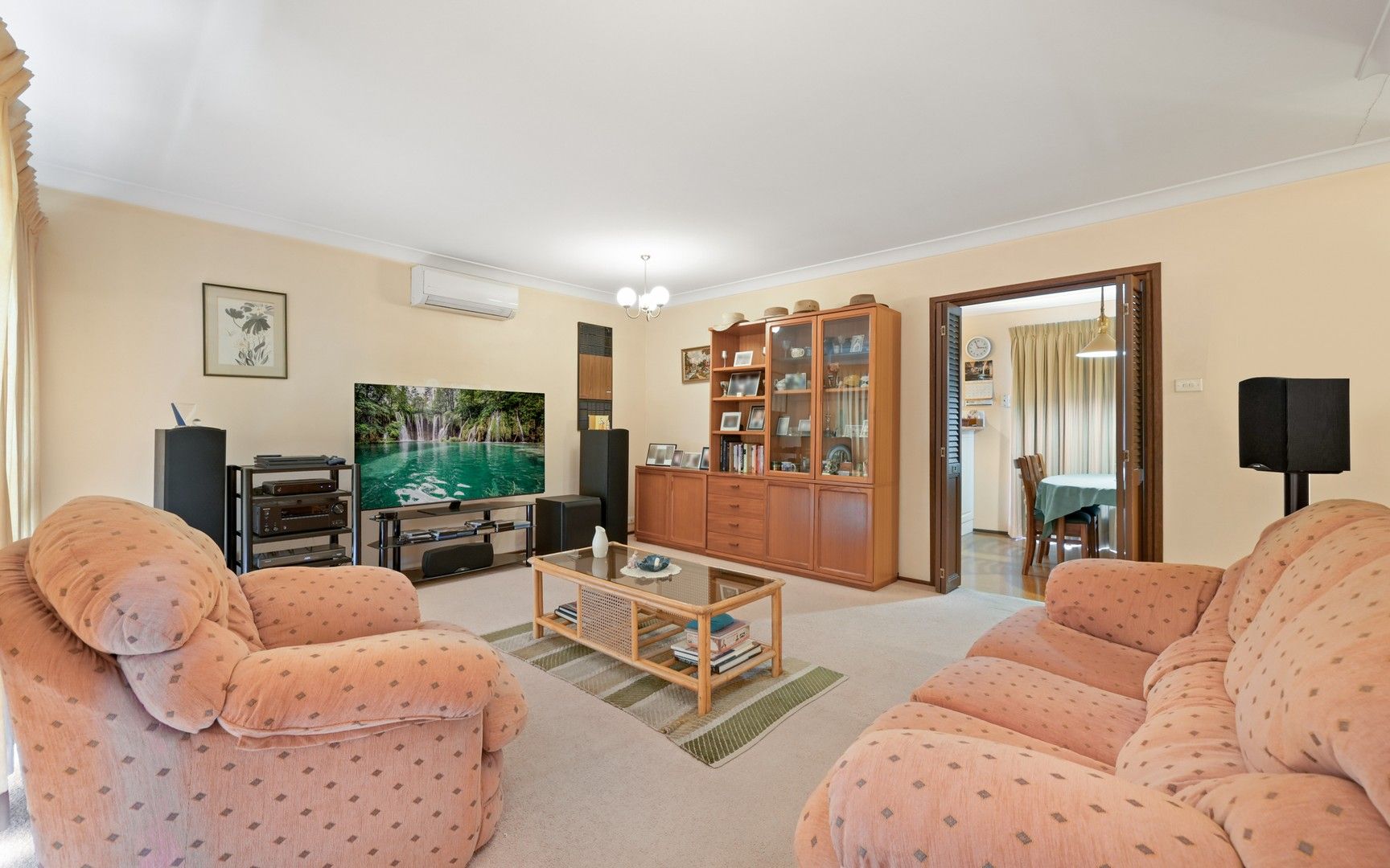 8 Stromlo Place, Ruse NSW 2560, Image 2