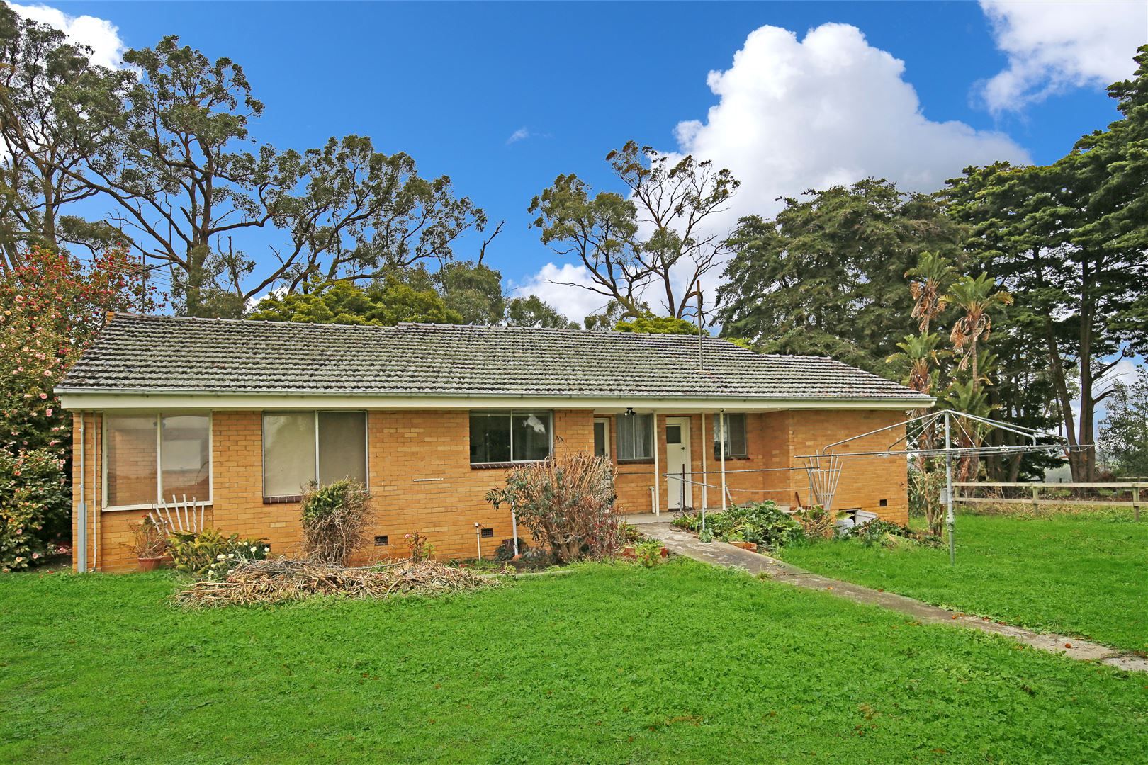 90 Pine Grove Road, Poowong North Property History & Address Research