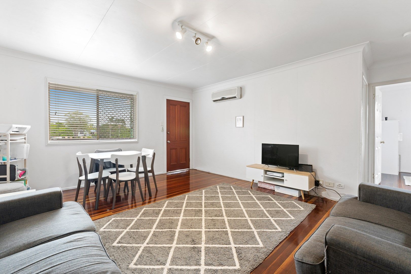 2 bedrooms Apartment / Unit / Flat in 3/47 Preston Road MANLY WEST QLD, 4179