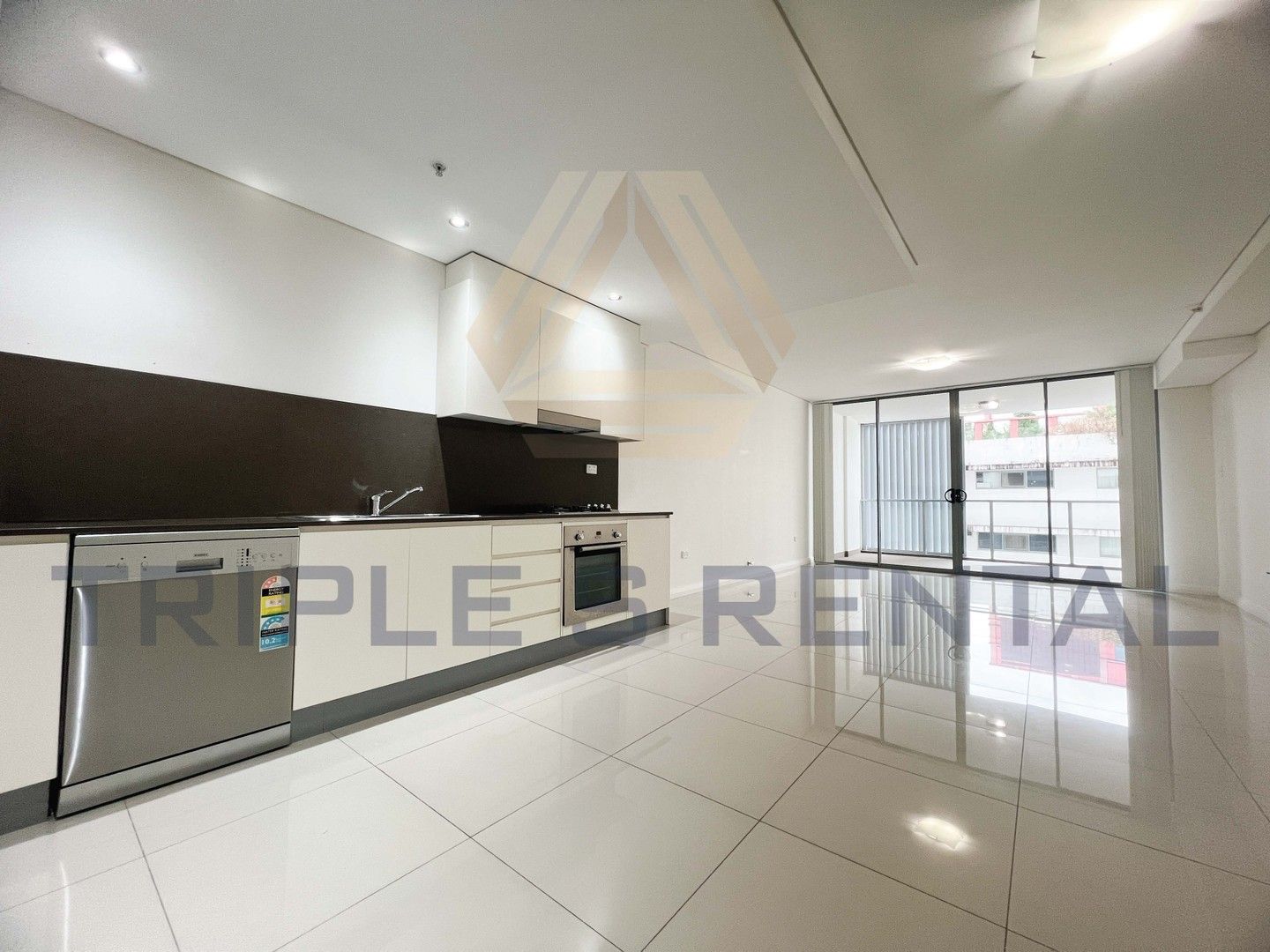 2 bedrooms Apartment / Unit / Flat in 615/208-210 Coward Street MASCOT NSW, 2020