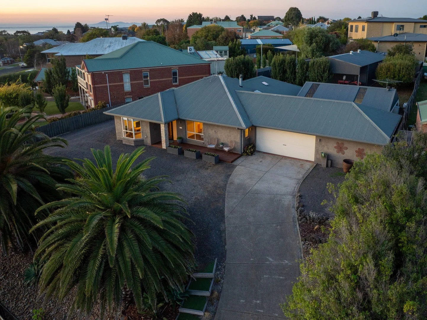 11-13 Washington Gardens, Leopold VIC 3224