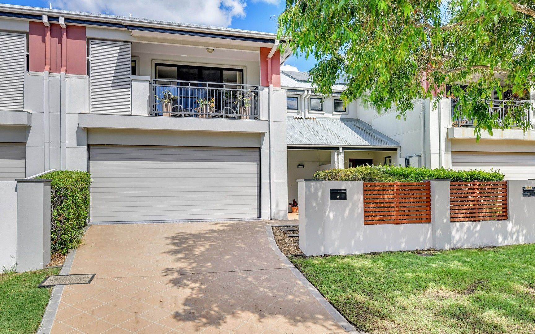 8 Augusta Crescent, Mount Ommaney QLD 4074, Image 0