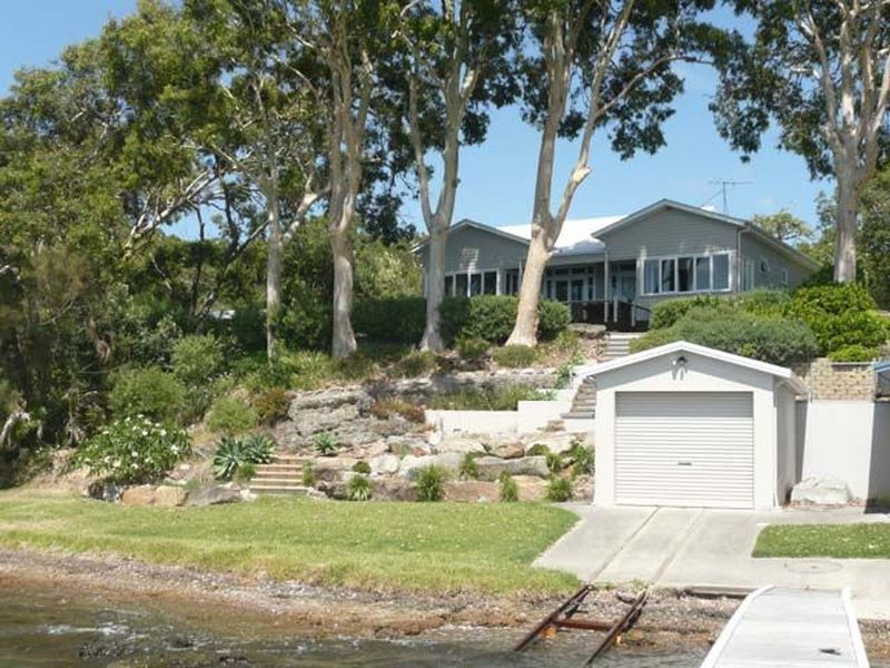 102 Skye Point Road, Coal Point | Property History & Address Research ...