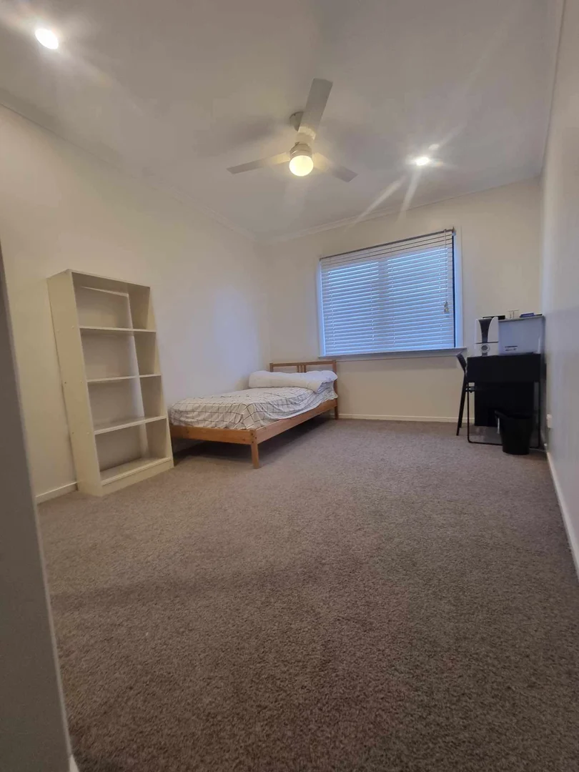 Additional image 6 of 38 Karome Street, Pacific Paradise QLD 4564