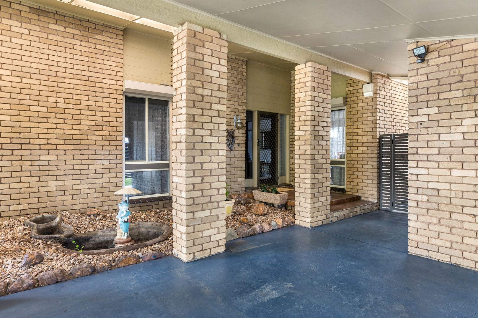 21 Armstrong Street, Charlton VIC 3525, Image 2