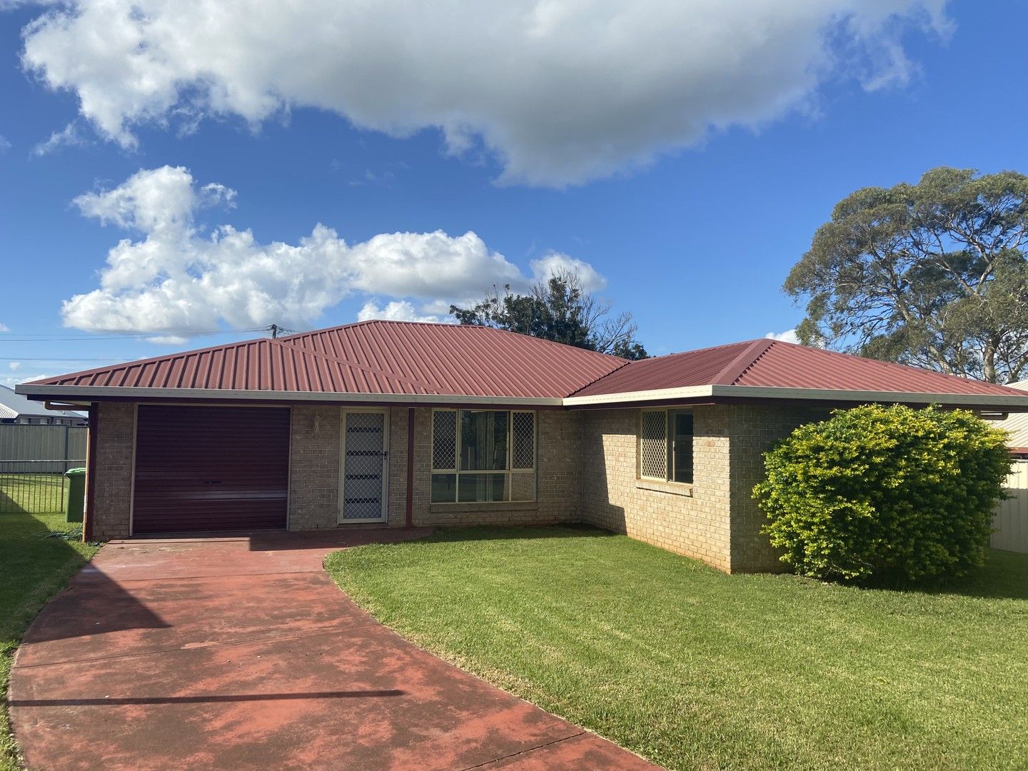3 bedrooms House in 67 Seppelt Street WILSONTON HEIGHTS QLD, 4350
