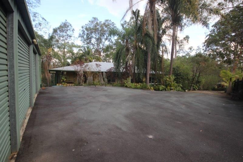 31 Buranda Road, Clear Mountain QLD 4500, Image 2