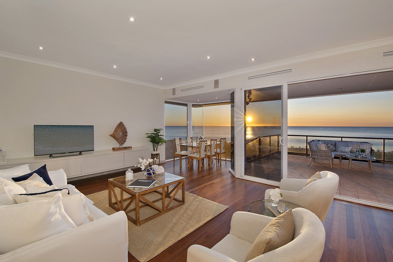 1104 Pittwater Road, Collaroy NSW 2097, Image 1