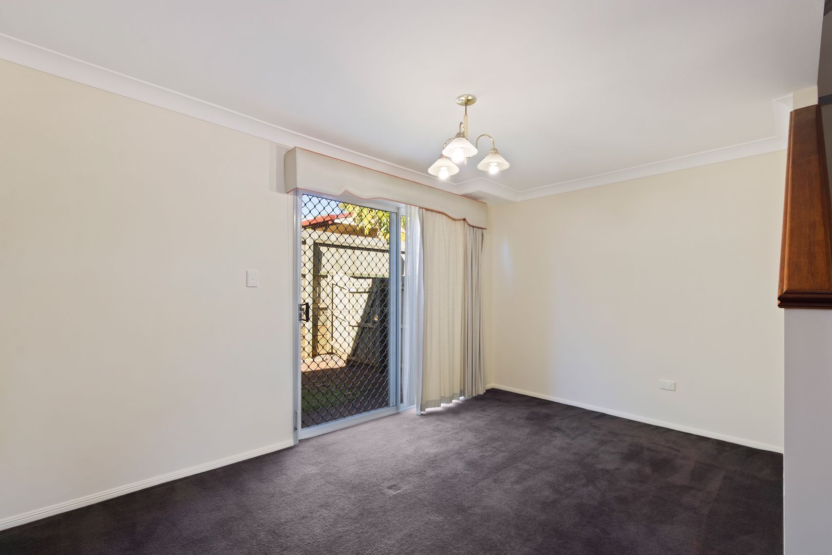 8/2-6 Roser Close, Kearneys Spring QLD 4350, Image 2