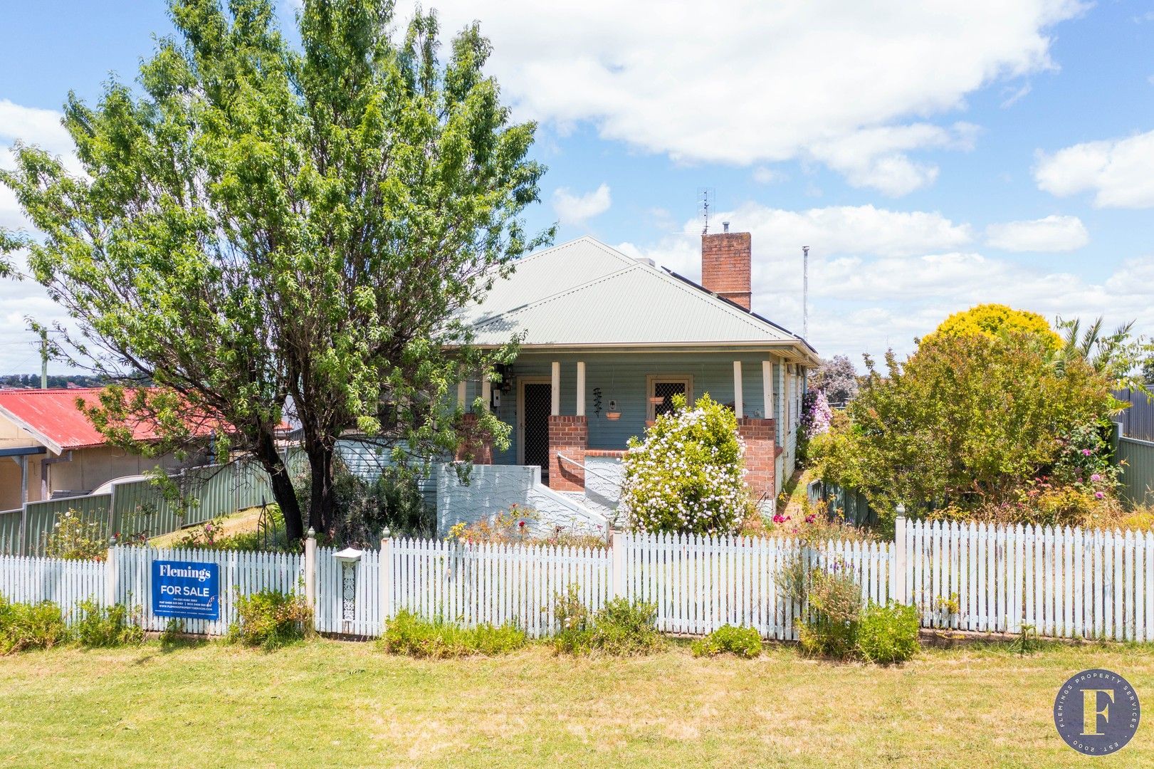 2 Fontenoy Street, Young NSW 2594, Image 0