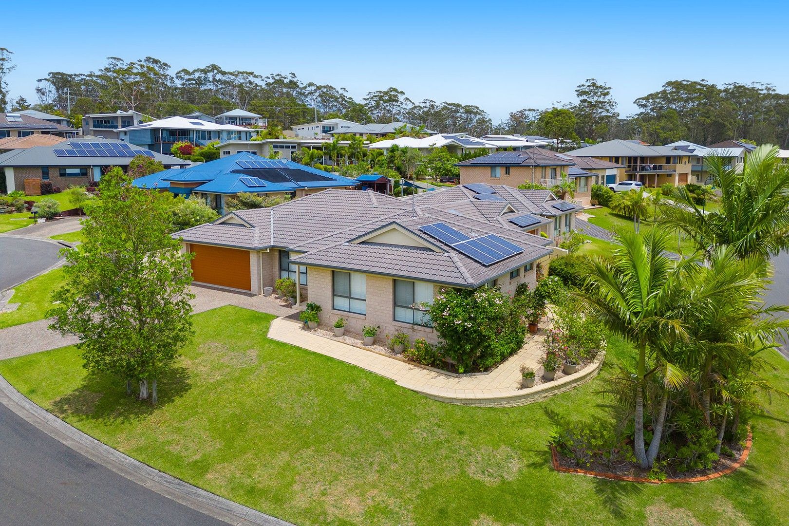 2 St Lucia Place, Bonny Hills NSW 2445 Domain