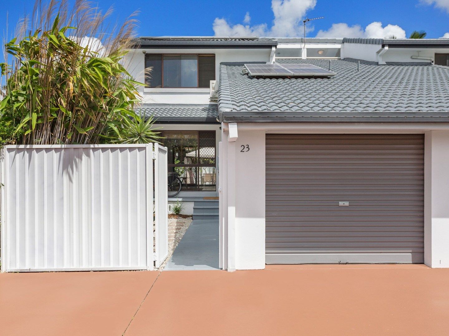 23/2 Karbunya Street, Mermaid Waters QLD 4218, Image 0