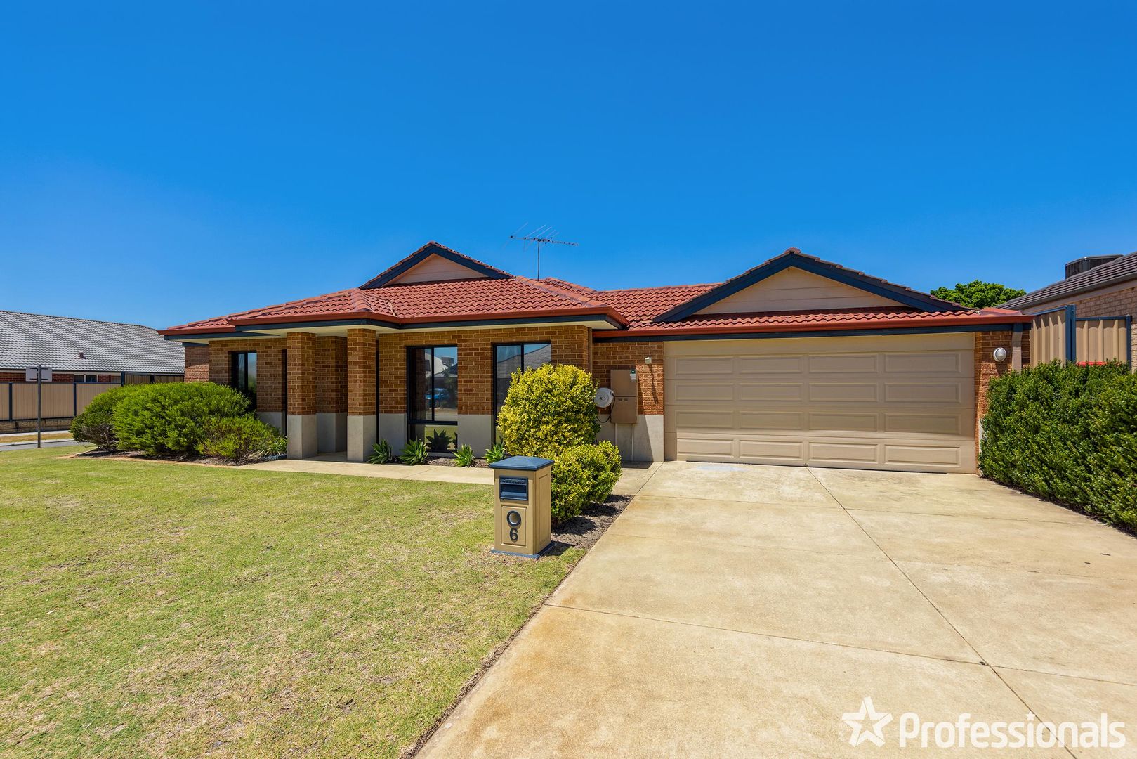 6 Spring Hill, Tapping WA 6065, Image 1