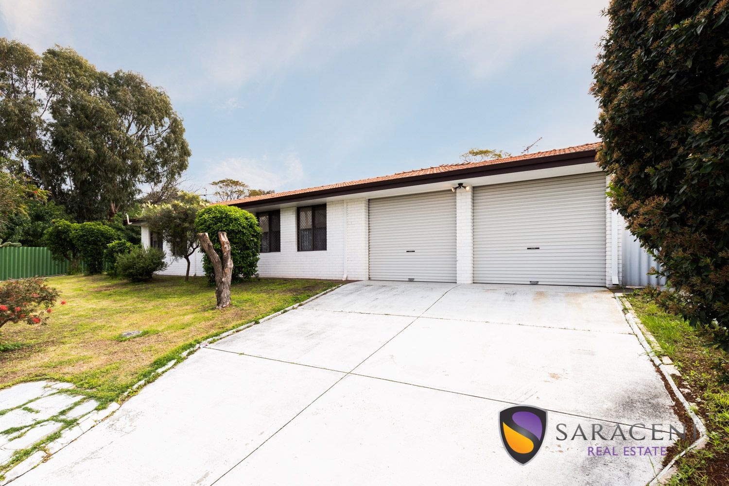 4 bedrooms House in 38 Railway Parade BASSENDEAN WA, 6054