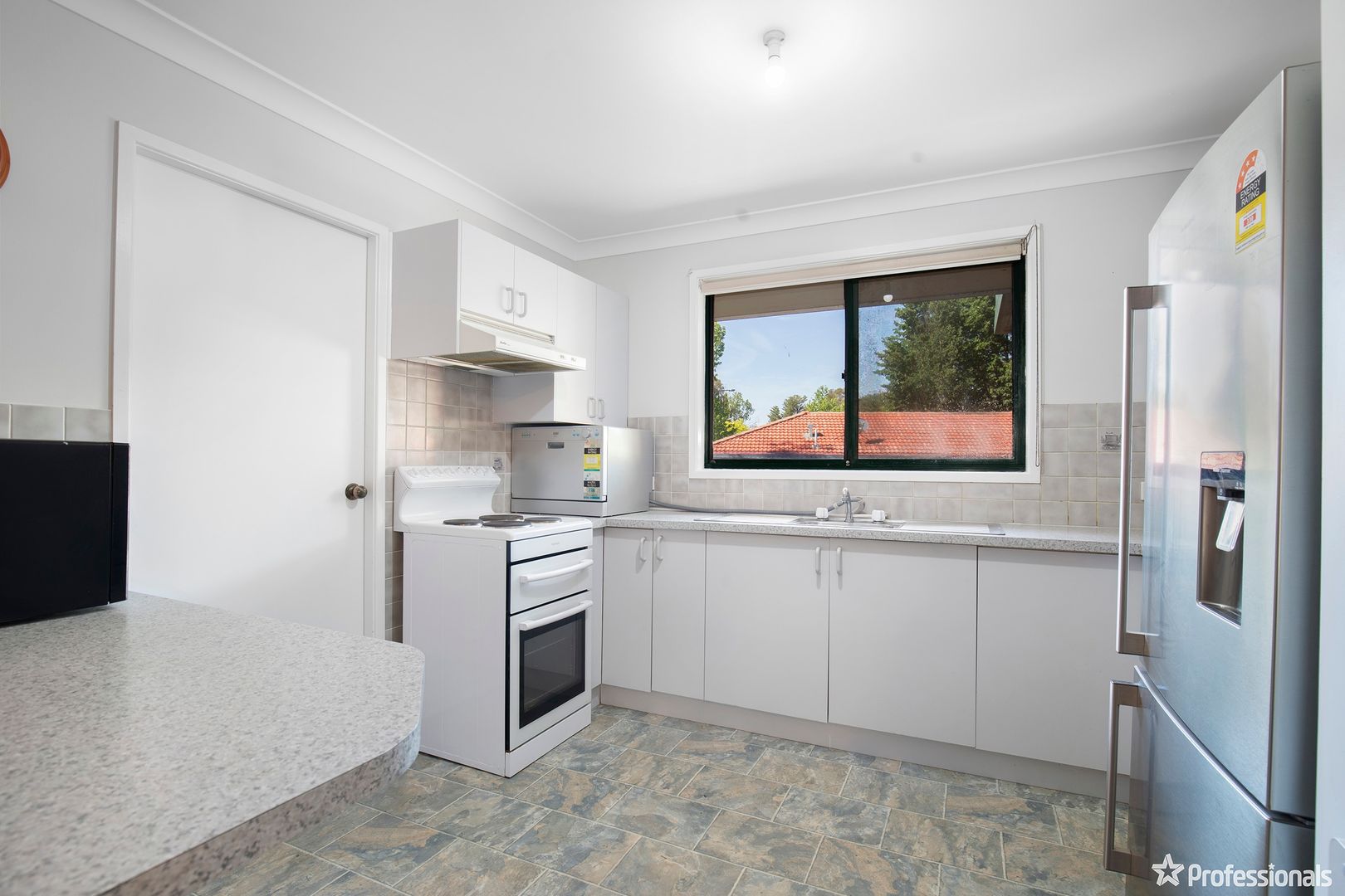 2/24 Ash Tree Drive, Armidale NSW 2350, Image 1