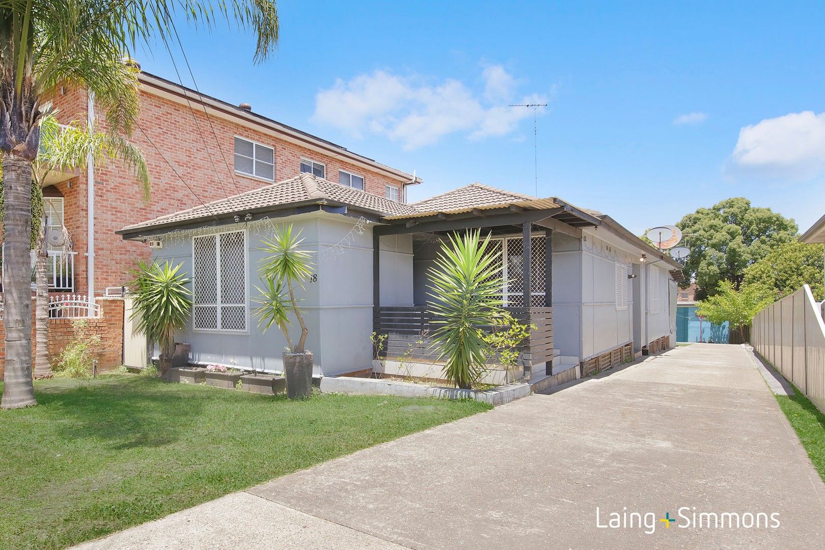 7 bedrooms House in 18 Linthorne Street GUILDFORD NSW, 2161