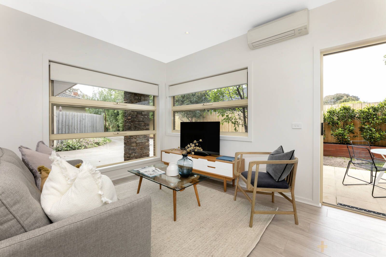 2/6 Magnolia Street, Mordialloc VIC 3195, Image 1