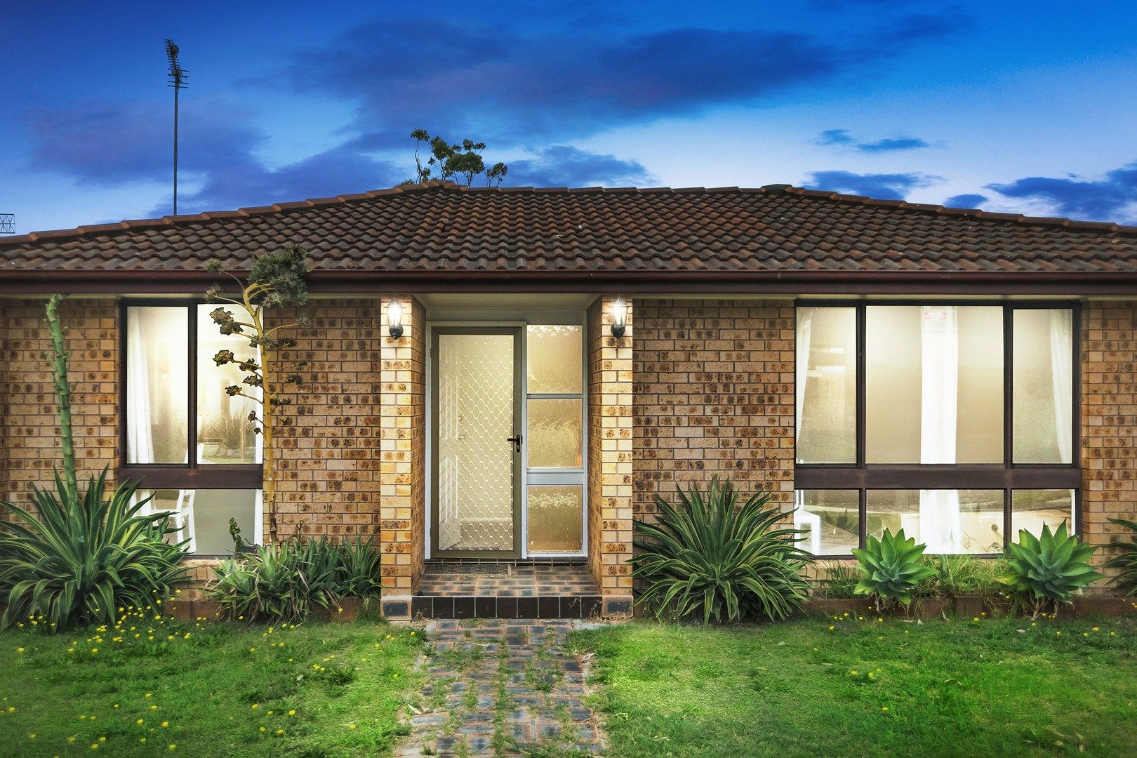 18 Suncrest Parade, Gorokan NSW 2263, Image 0