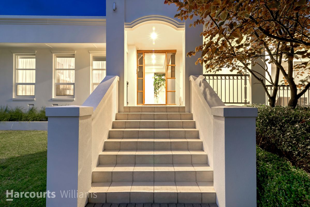 30 Crompton Drive, Wattle Park SA 5066, Image 0