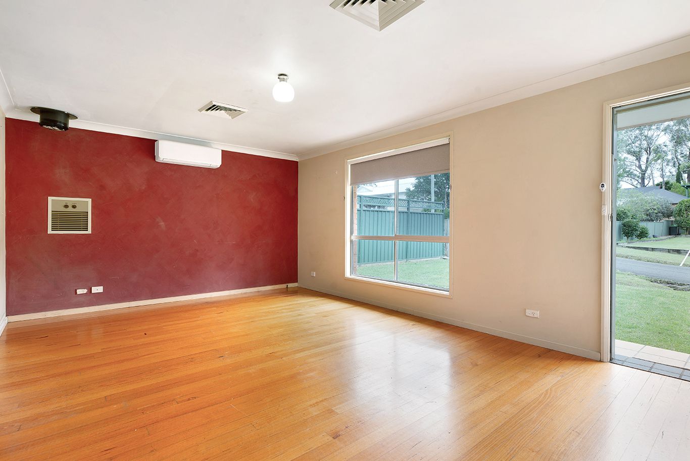 1 Laura Street, Hill Top NSW 2575, Image 2