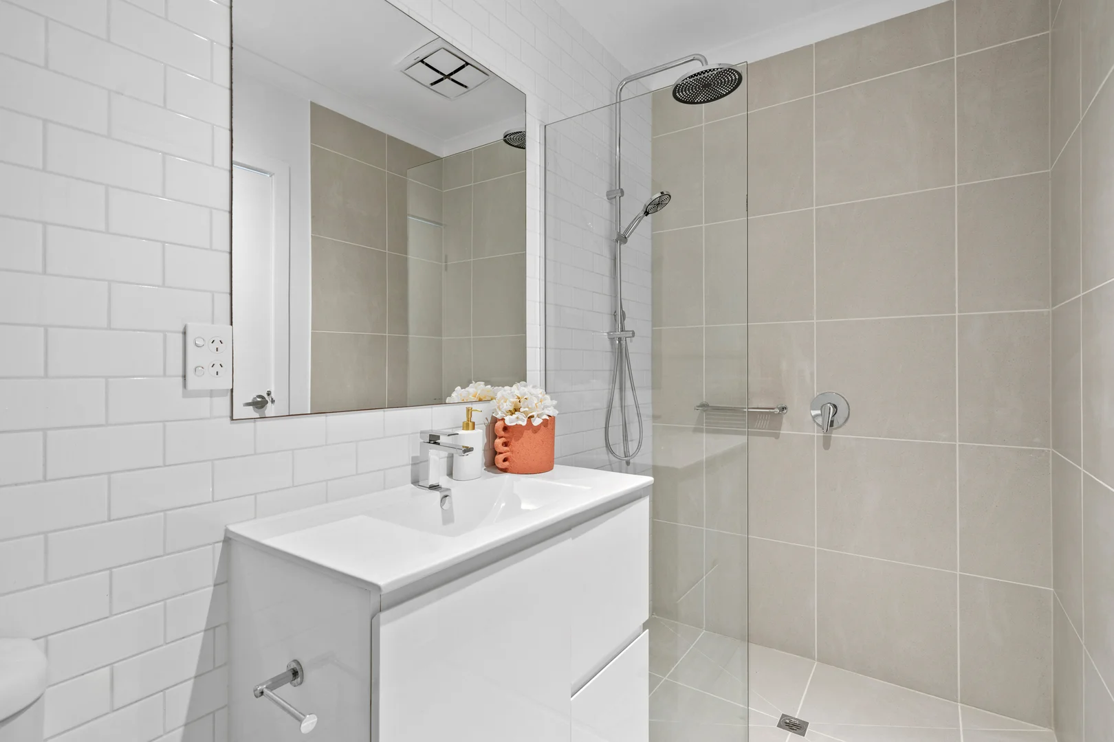 Additional image 9 of 3/2 Mcleod Street, Doncaster VIC 3108