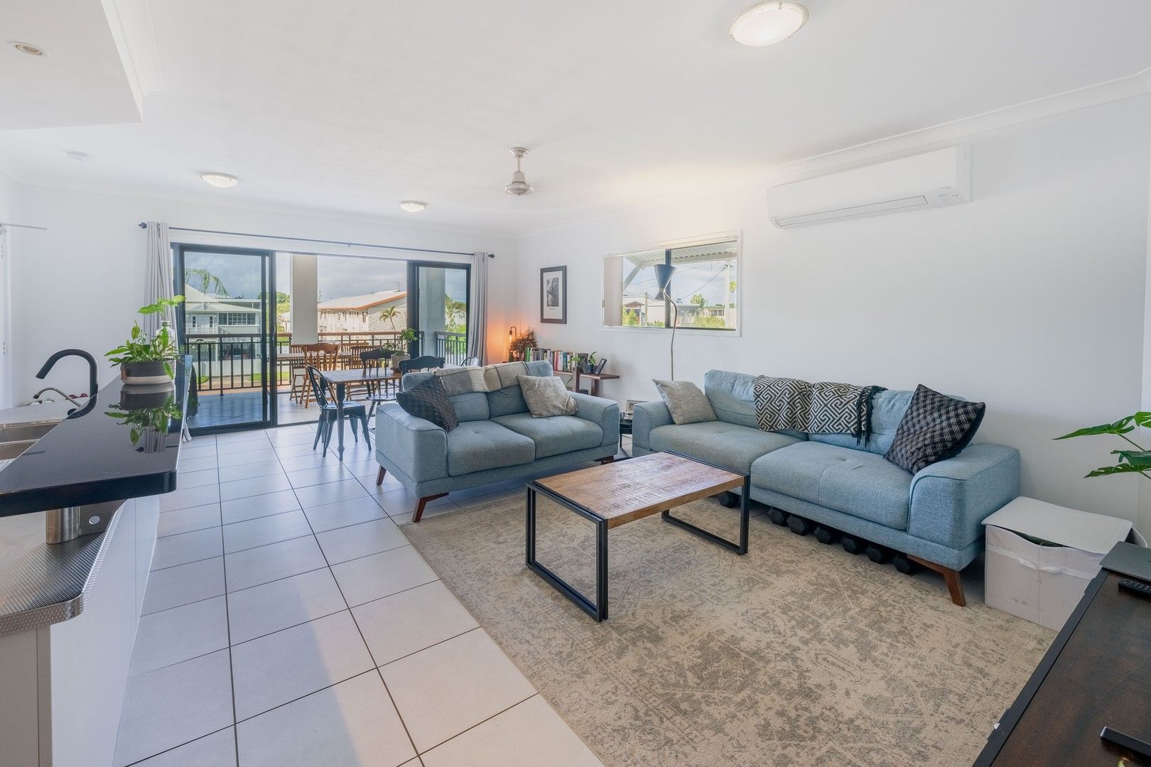 1/56 Cook Street, North Ward QLD 4810, Image 0