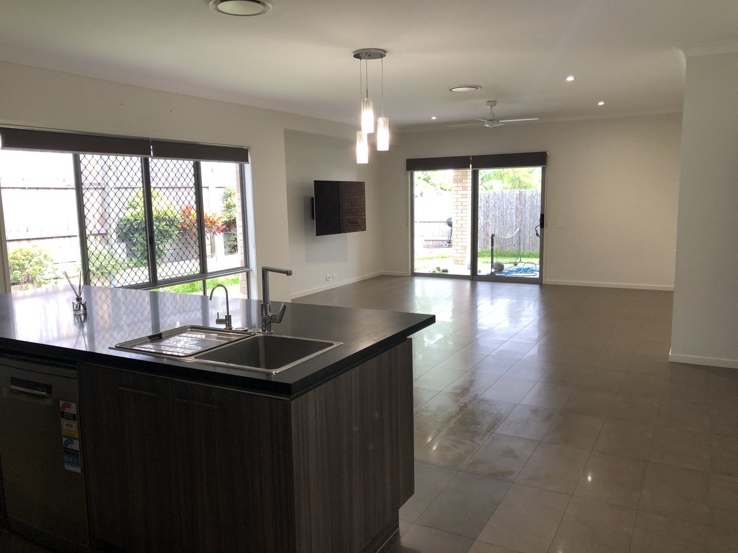 5 Bekshire Place, Heathwood QLD 4110 House For Rent 680 Domain