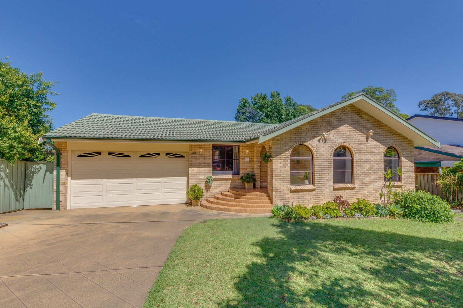 5 bedrooms House in 33 Perry Street NORTH ROCKS NSW, 2151