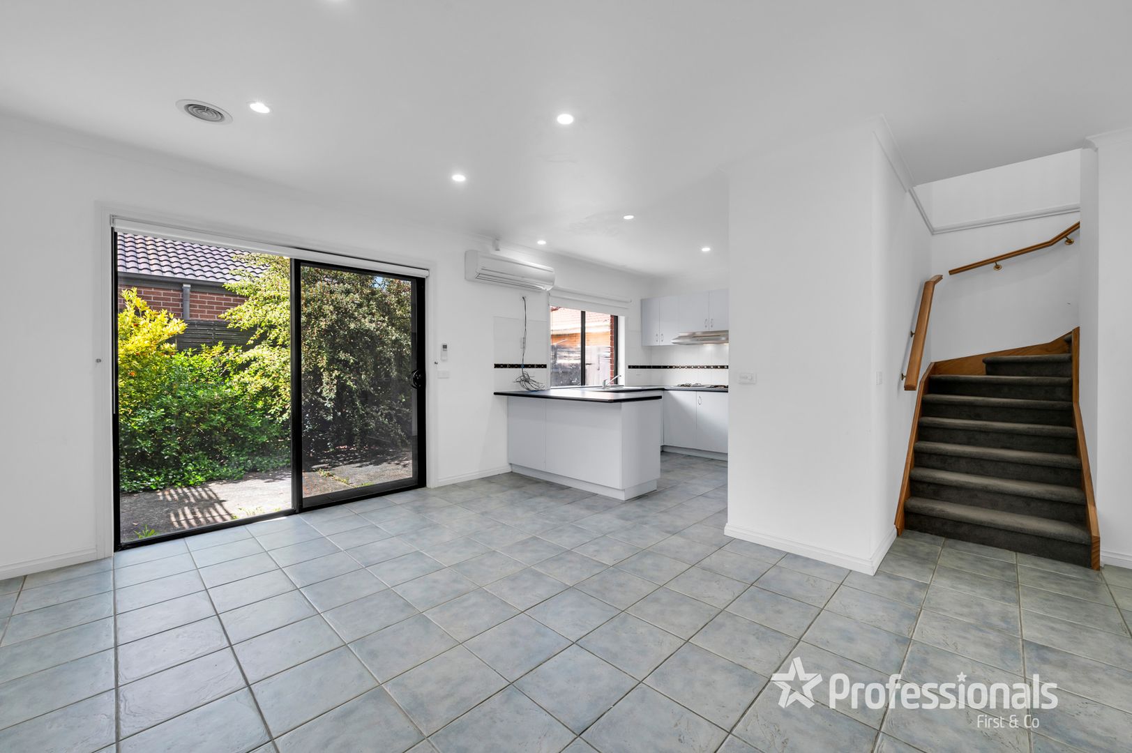 3/10 Stockdale Avenue, Clayton VIC 3168 Townhouse For Rent Domain