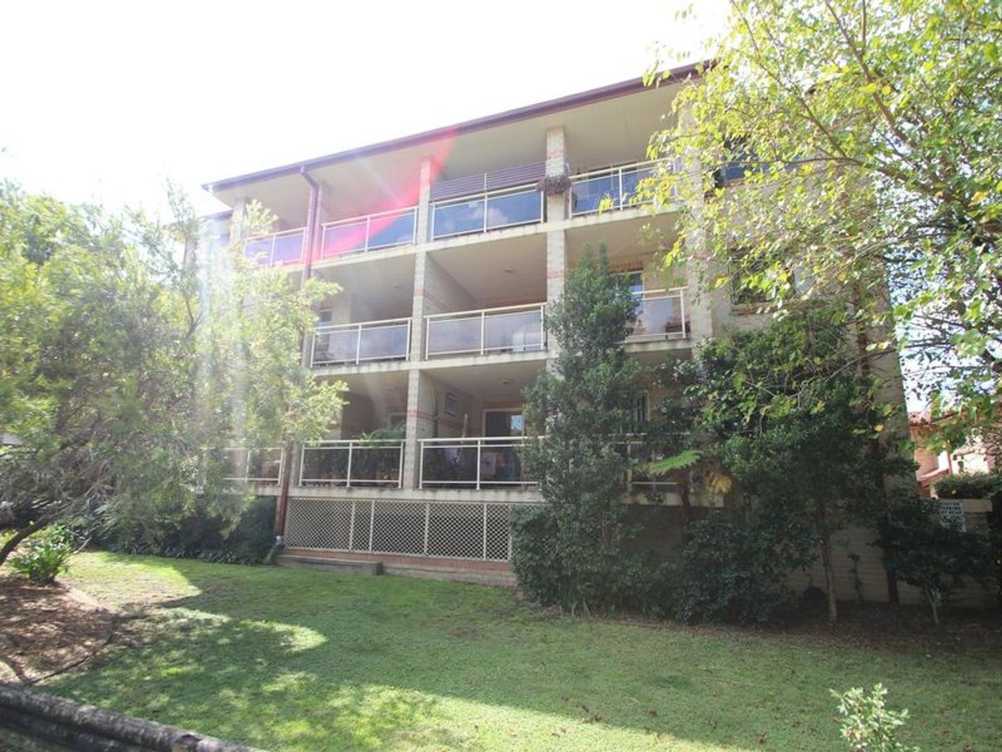 8 2 4 Green Street Kogarah Nsw 2217 Apartment For Rent 420 Domain