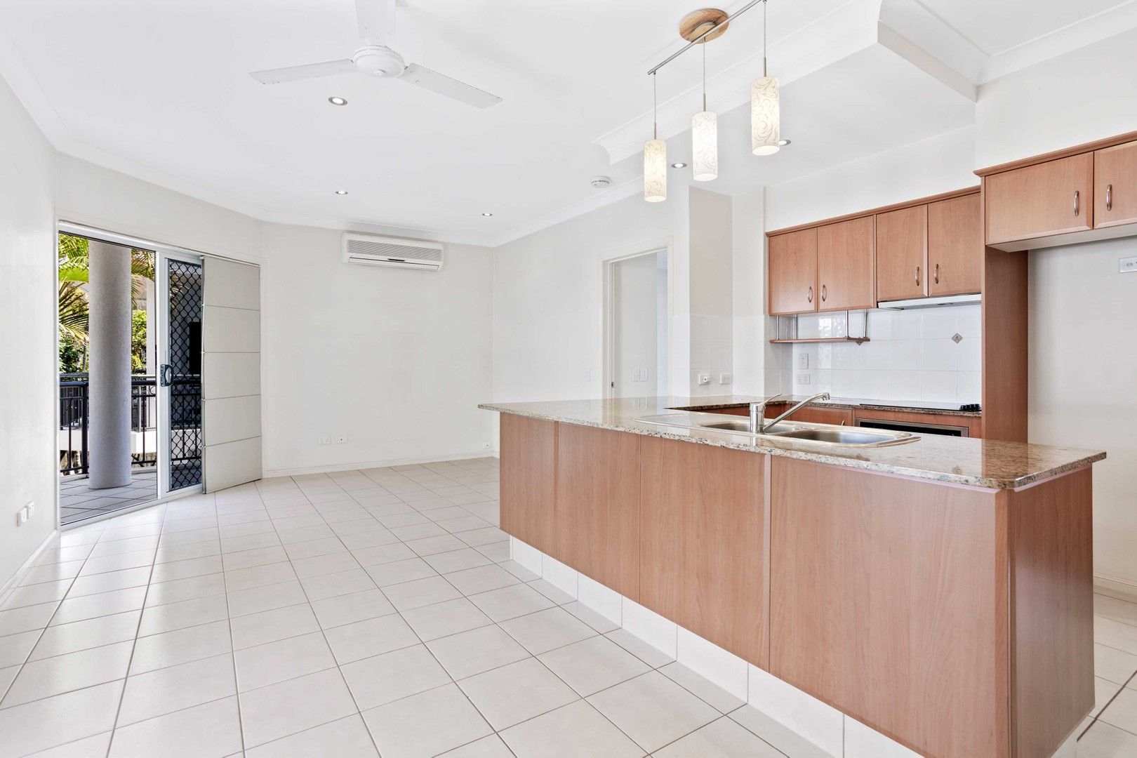 2 bedrooms Apartment / Unit / Flat in 2/34 Burleigh Street BURLEIGH HEADS QLD, 4220