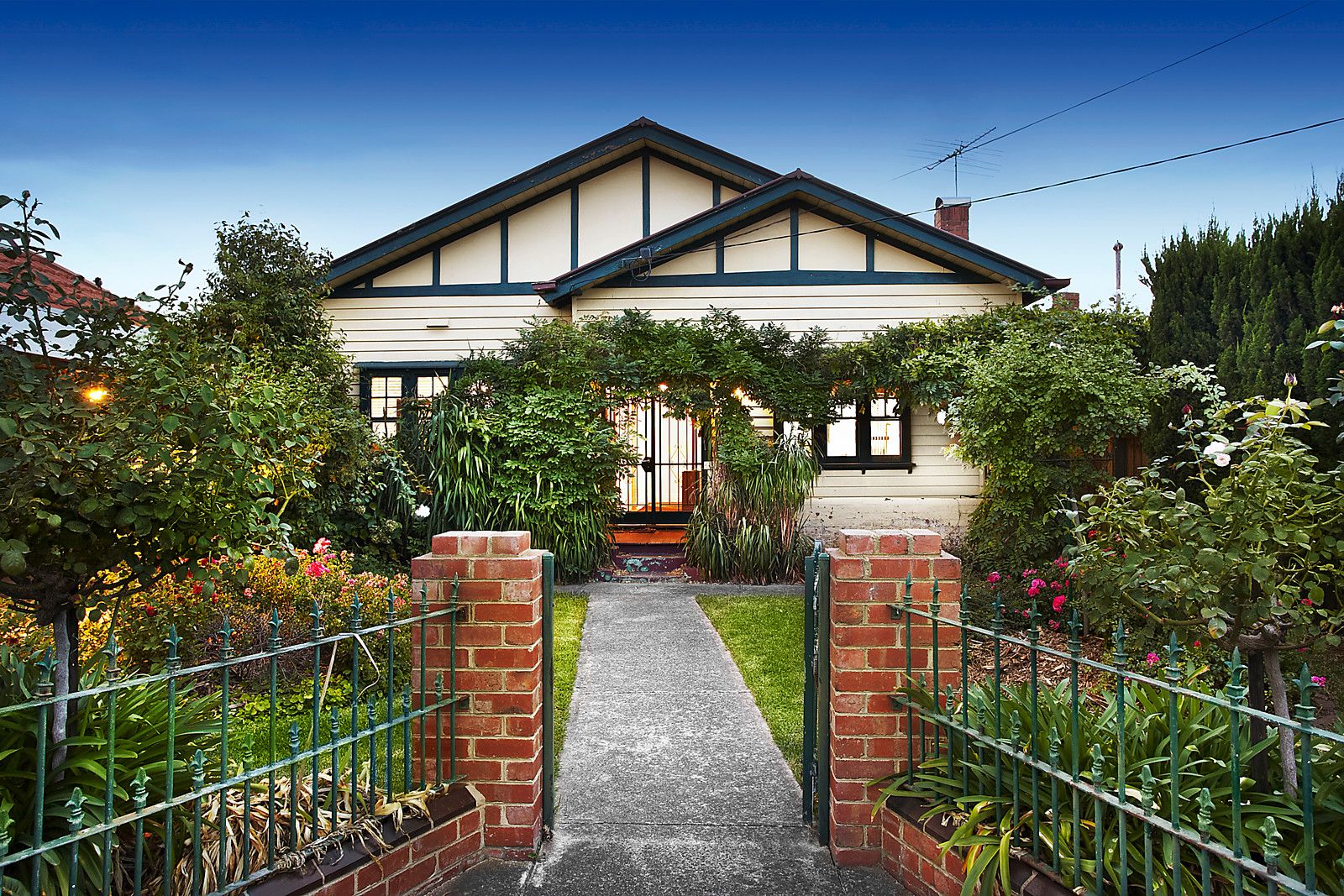 7 Cameron Road, Essendon VIC 3040, Image 0