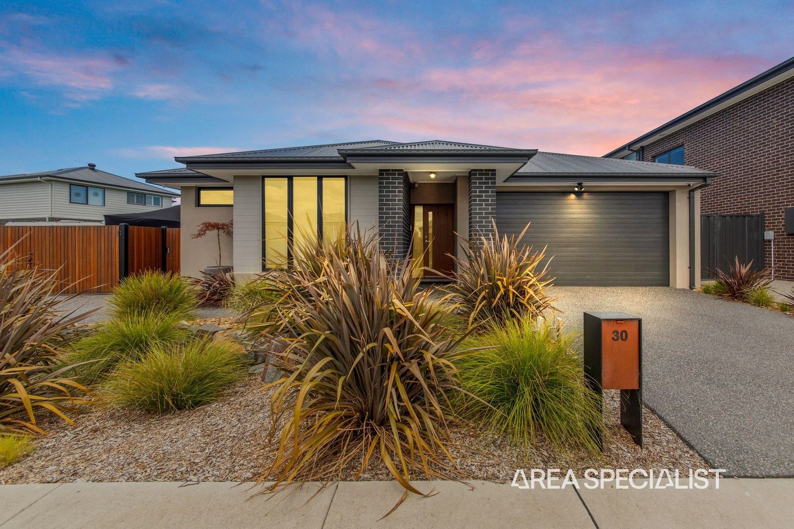 30 Vasello Circuit, Cranbourne South VIC 3977, Image 0