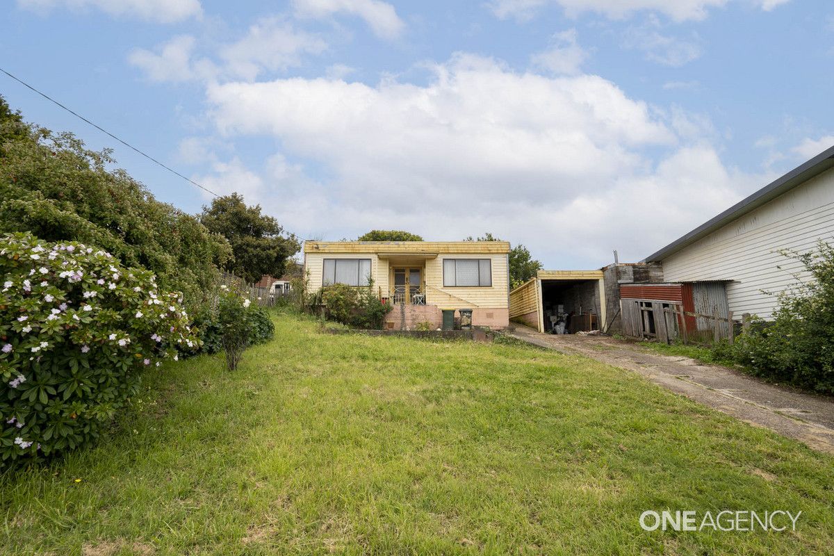 3 bedrooms House in 10 Sampson Street HILLCREST TAS, 7320
