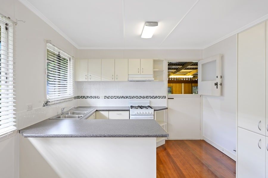 33 Hathway Street, Mount Gravatt East QLD 4122, Image 1