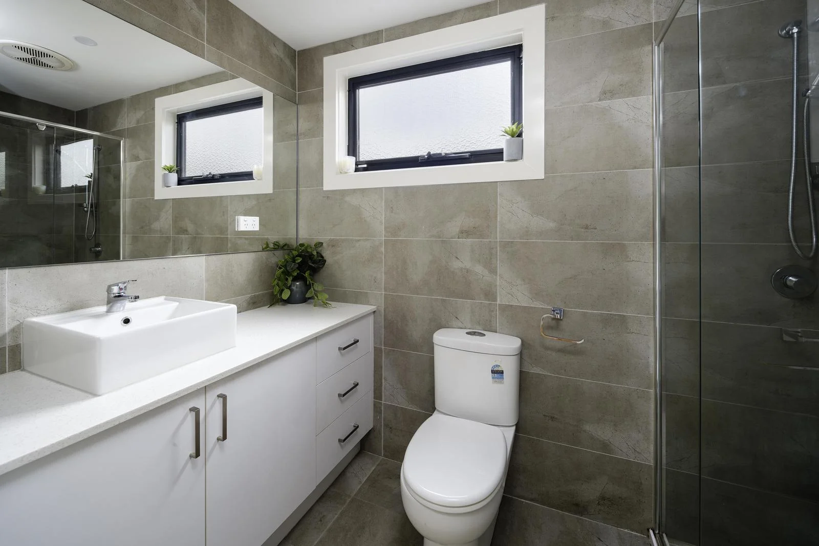 Additional image 6 of 2/39 Marchant Avenue, Reservoir VIC 3073