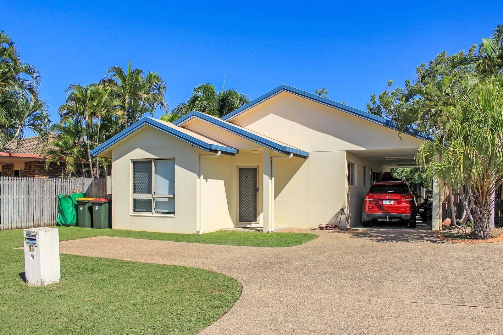 Primary image of 33a Seldon Place, Kirwan QLD 4817