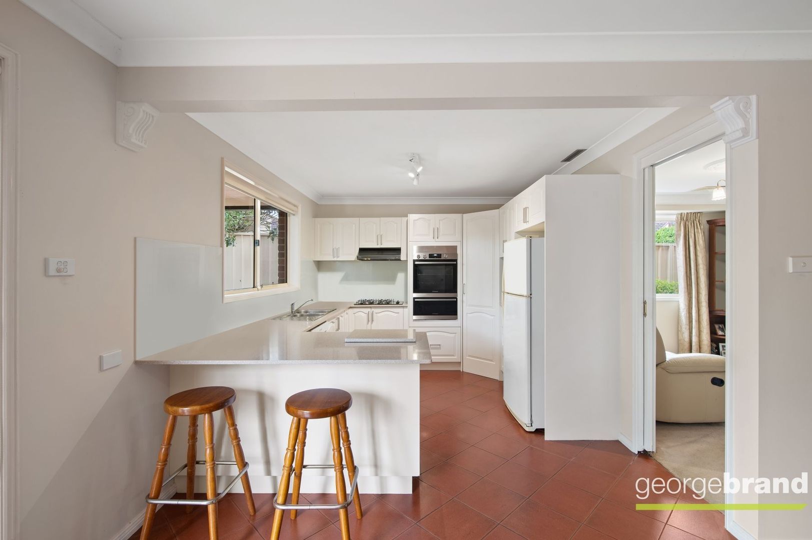 27 Barclay Close, Kariong NSW 2250, Image 2