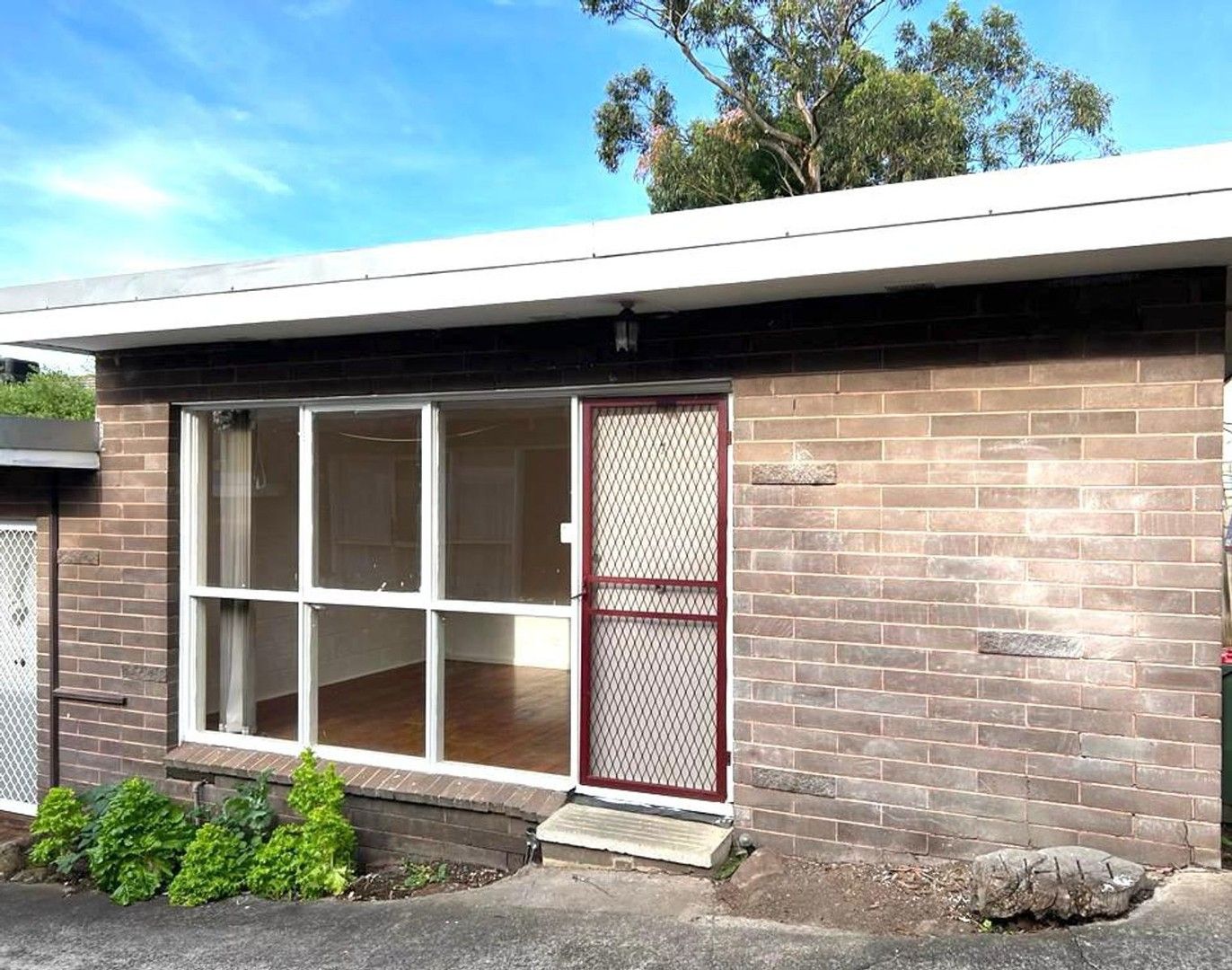 1 bedrooms Apartment / Unit / Flat in 7/12 McGhee Avenue MITCHAM VIC, 3132