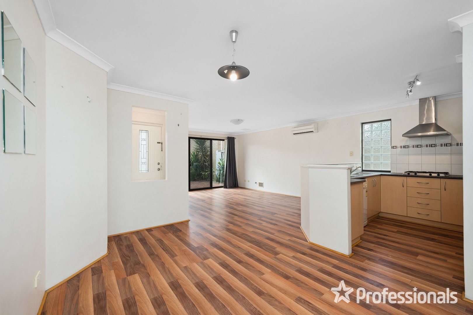 6/17 Dante Court, Bentley WA 6102, Image 0