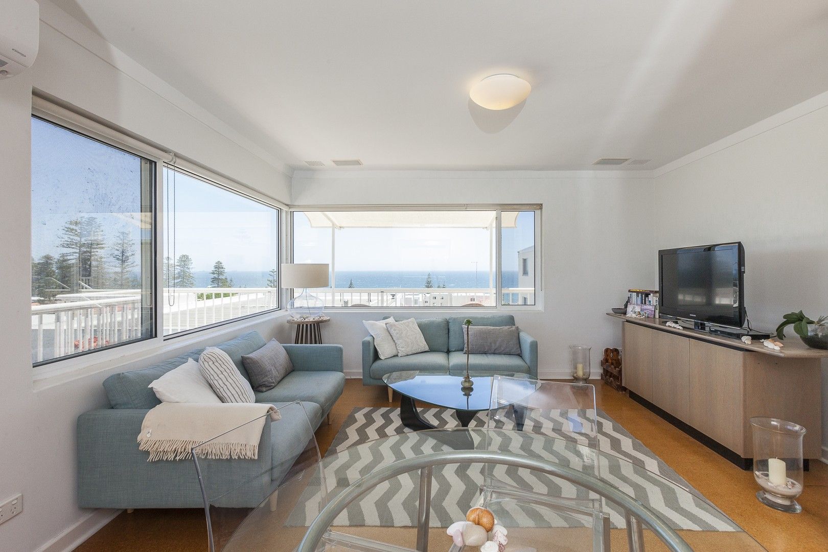 18/20 Overton Gardens, Cottesloe WA 6011, Image 2