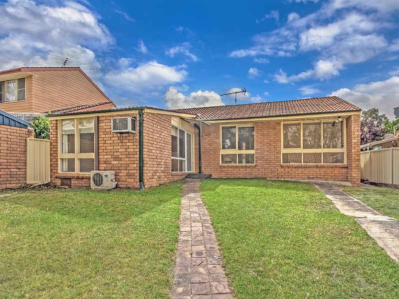 1 Timberlea Close, Bradbury NSW 2560, Image 0