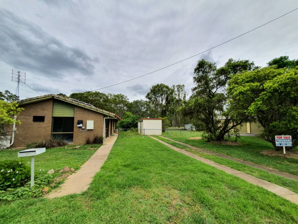 17 Fairway Drive, Nanango QLD 4615, Image 1