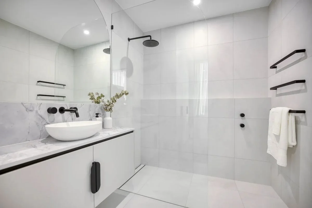 Additional image 14 of 24b Milton Ave, Paradise Point QLD 4216