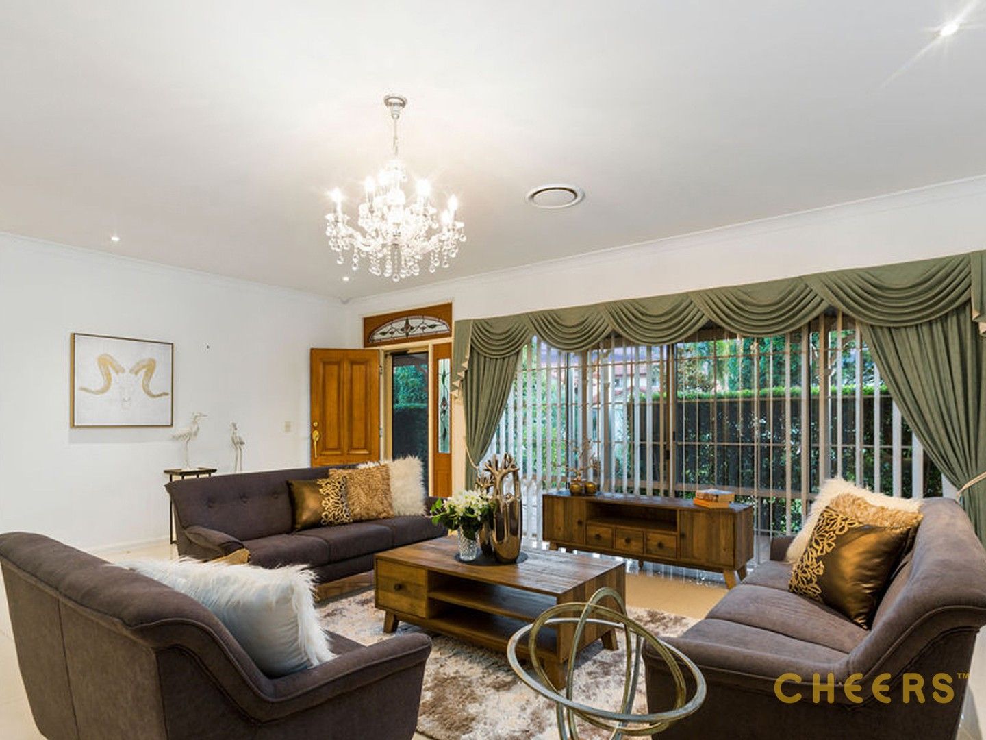 5 bedrooms House in 89 Park Avenue SUNNYBANK HILLS QLD, 4109