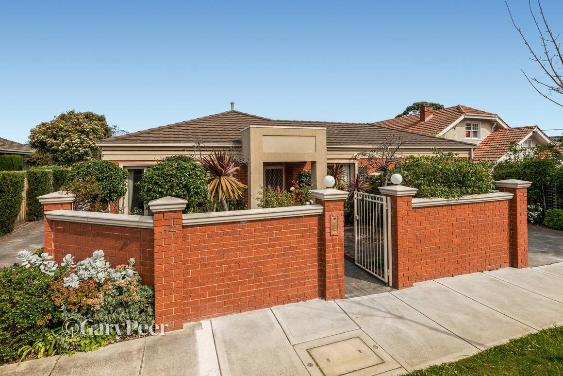 Picture of 1/472 Glen Eira Road, CAULFIELD VIC 3162