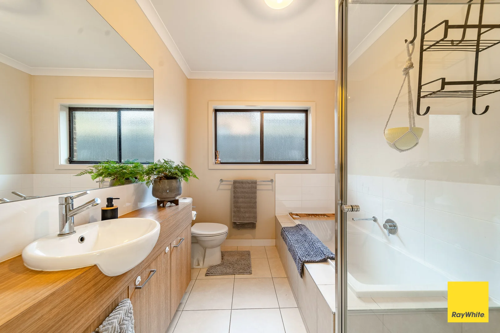 Additional image 8 of 2/225 East Lloyd Street, East Bendigo VIC 3550