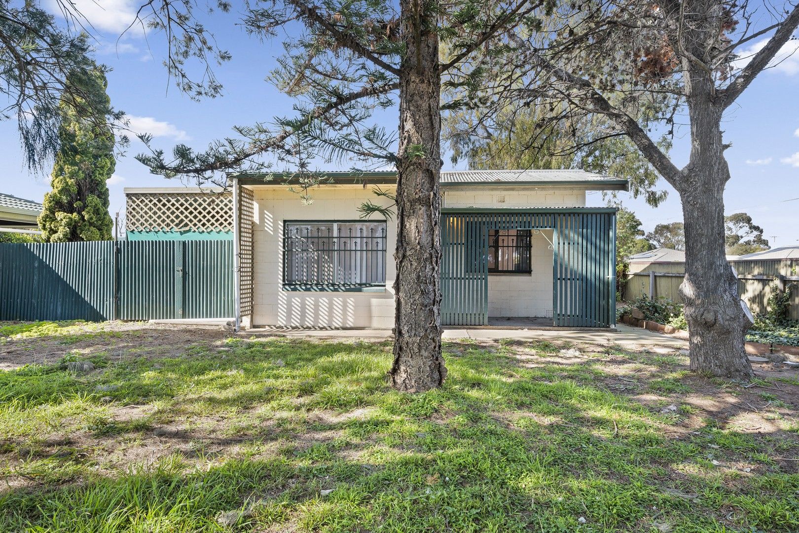 1 bedrooms House in 4 Eden Terrace PORT WILLUNGA SA, 5173